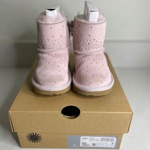 Toddler light pink silver metallic Uggs Size 6